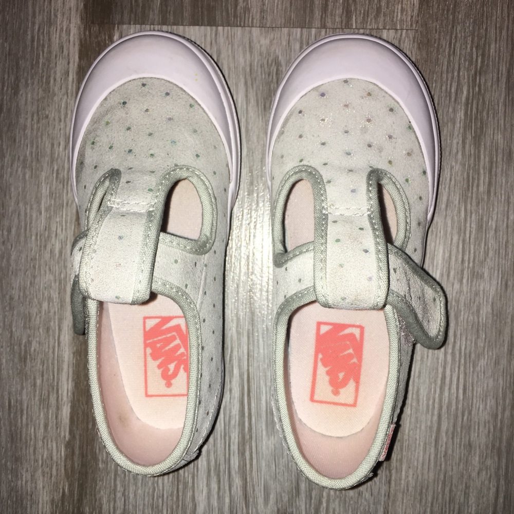 SOLD - Vans T-strap Leena Velcro - size 9.5